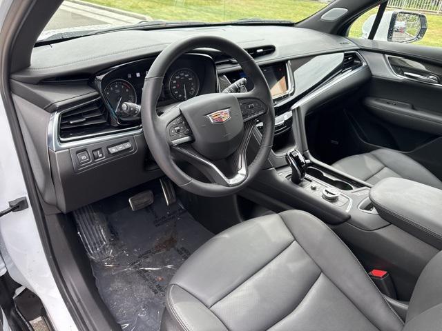 used 2025 Cadillac XT6 car, priced at $63,995