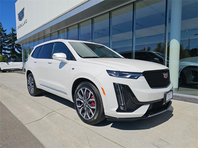 used 2025 Cadillac XT6 car, priced at $55,895