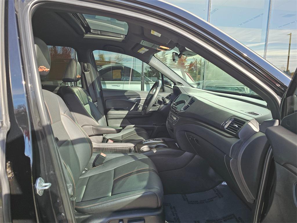 used 2022 Honda Passport car, priced at $34,496