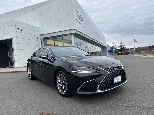 used 2022 Lexus ES 300h car, priced at $39,995