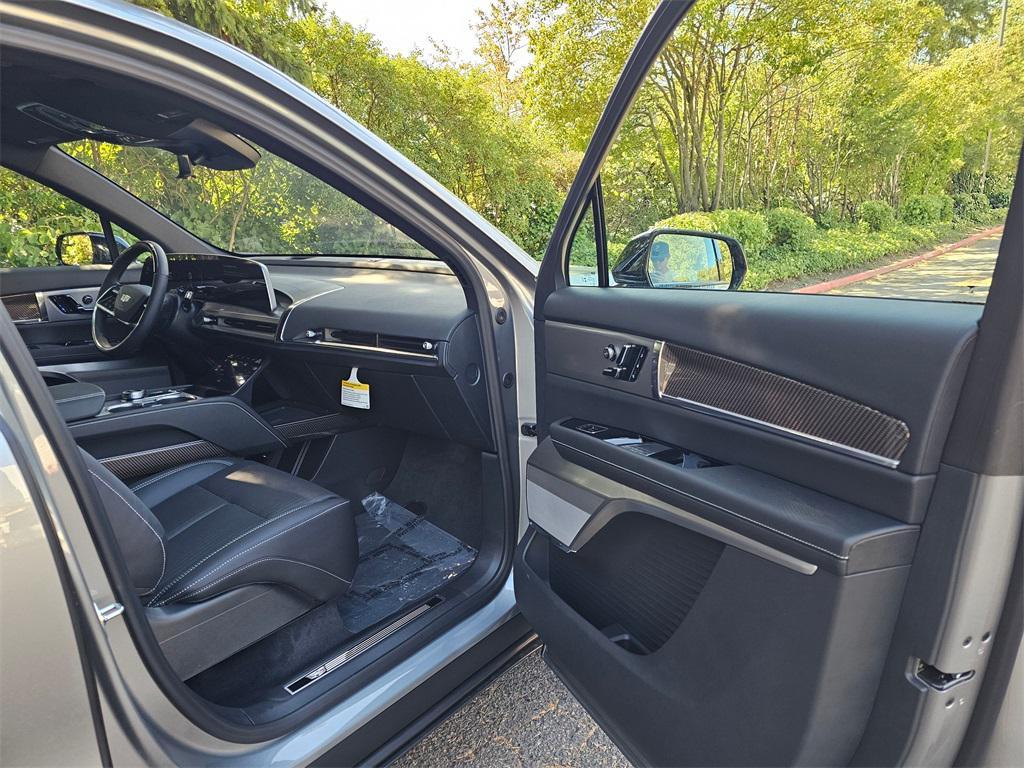 new 2026 Cadillac VISTIQ car, priced at $79,590