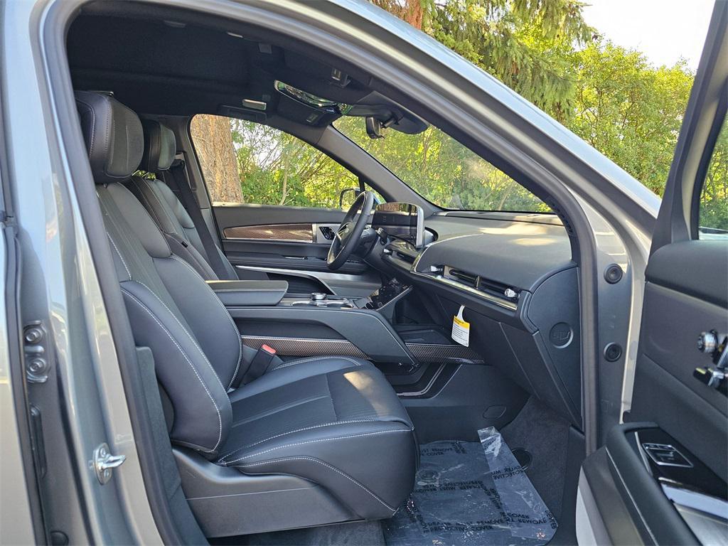 new 2026 Cadillac VISTIQ car, priced at $79,590