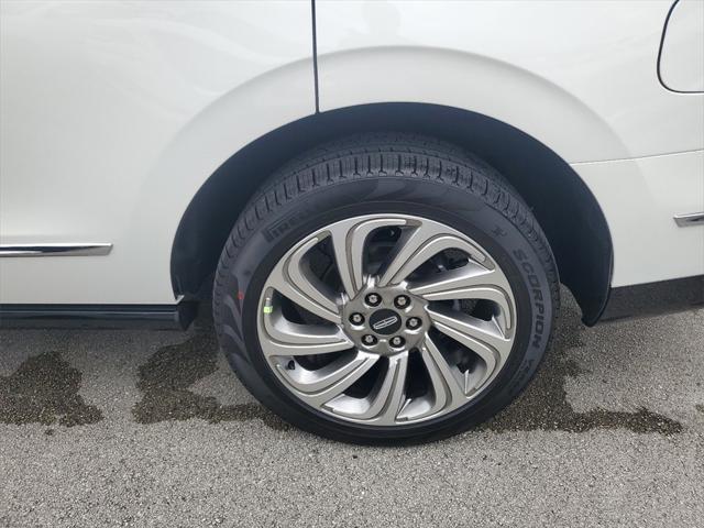 new 2024 Lincoln Navigator car, priced at $87,905