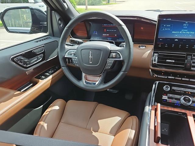 new 2024 Lincoln Navigator car, priced at $98,440