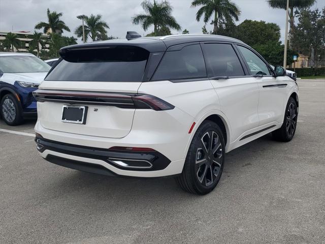 new 2025 Lincoln Nautilus car, priced at $65,105