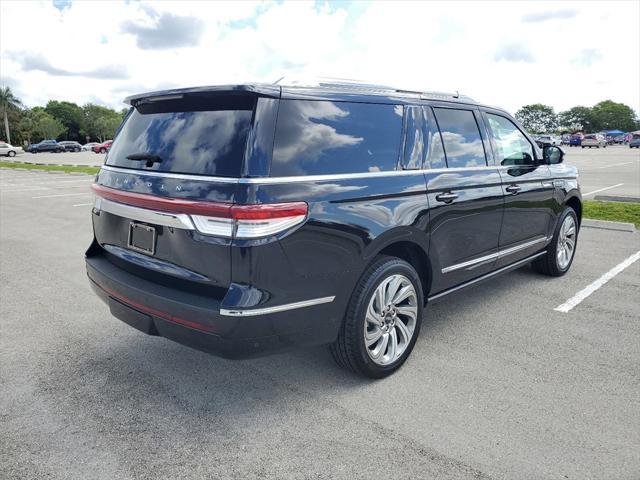 new 2024 Lincoln Navigator car, priced at $100,345