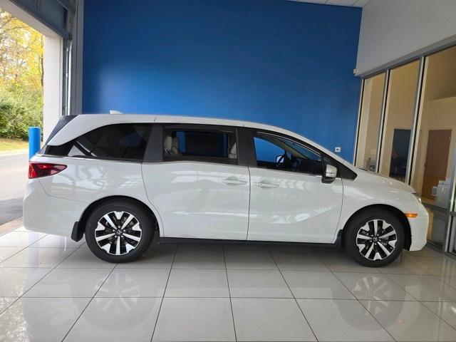 new 2026 Honda Odyssey car, priced at $44,745