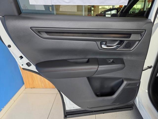 new 2026 Honda CR-V Hybrid car, priced at $40,650