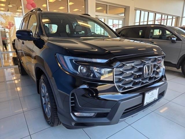 used 2023 Honda Passport car, priced at $32,222