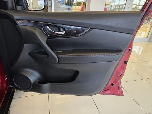 used 2020 Nissan Rogue car, priced at $18,288