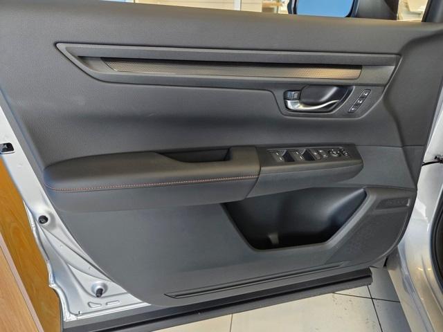 new 2026 Honda CR-V Hybrid car, priced at $41,675