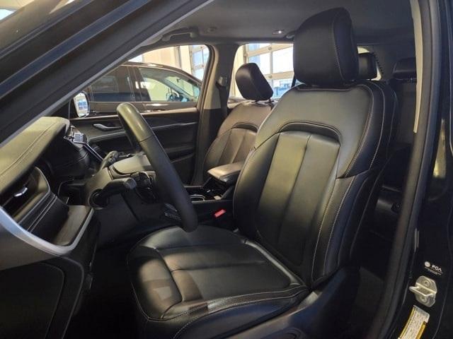 used 2023 Jeep Grand Cherokee car, priced at $25,877