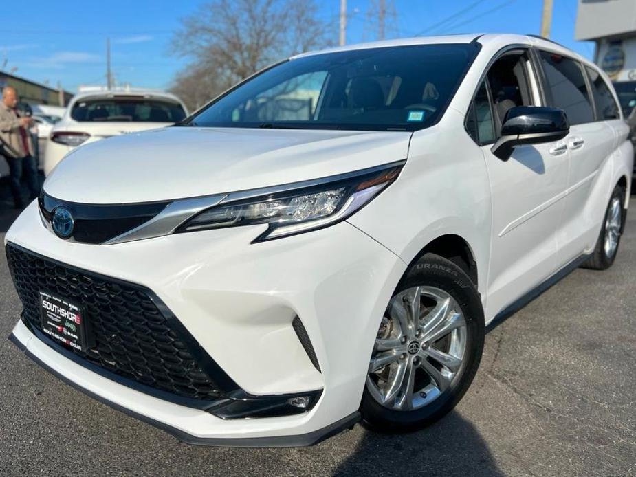 used 2023 Toyota Sienna car, priced at $44,850