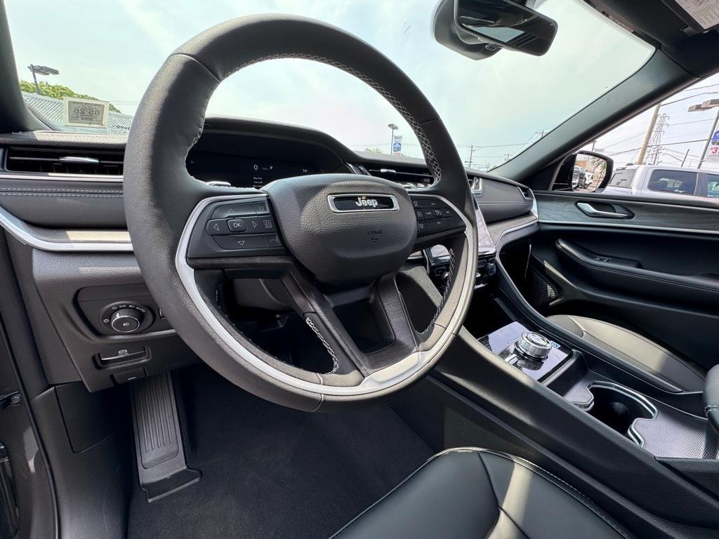 new 2025 Jeep Grand Cherokee L car, priced at $48,926