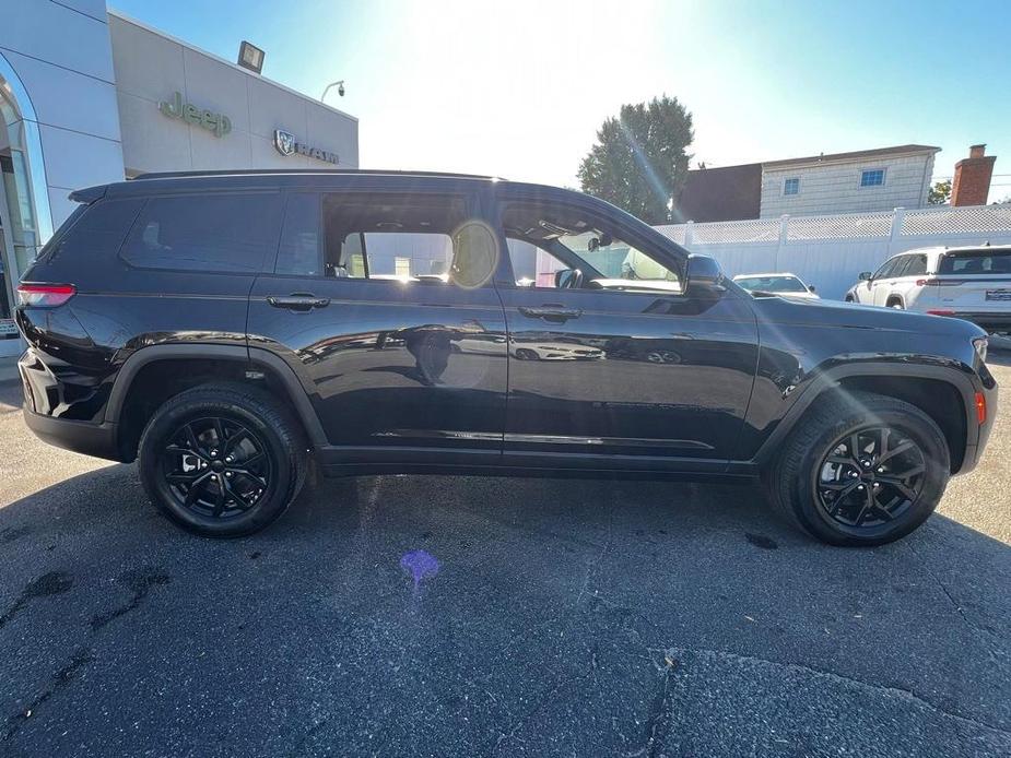 used 2024 Jeep Grand Cherokee L car, priced at $29,995