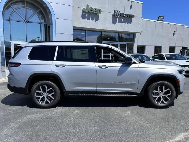 new 2024 Jeep Grand Cherokee L car, priced at $39,495