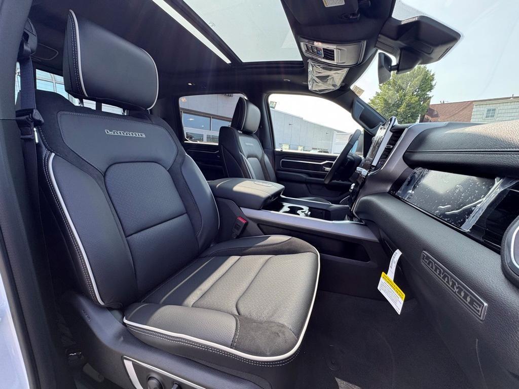 new 2025 Ram 1500 car, priced at $66,621