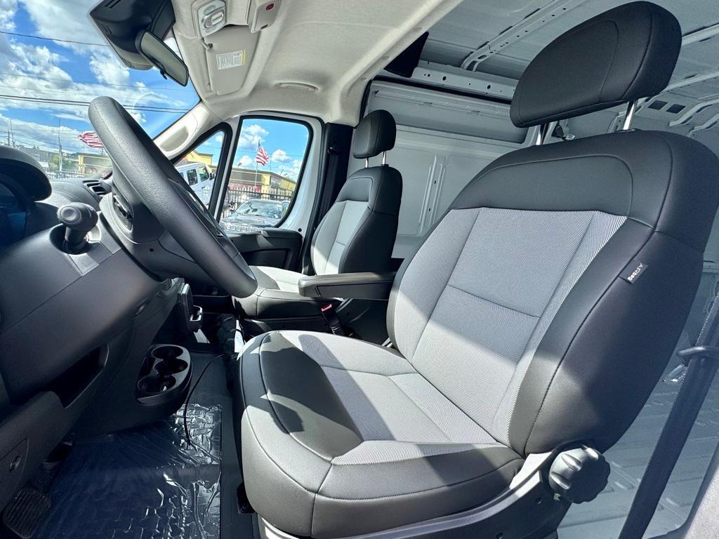 new 2025 Ram ProMaster 3500 car, priced at $49,926