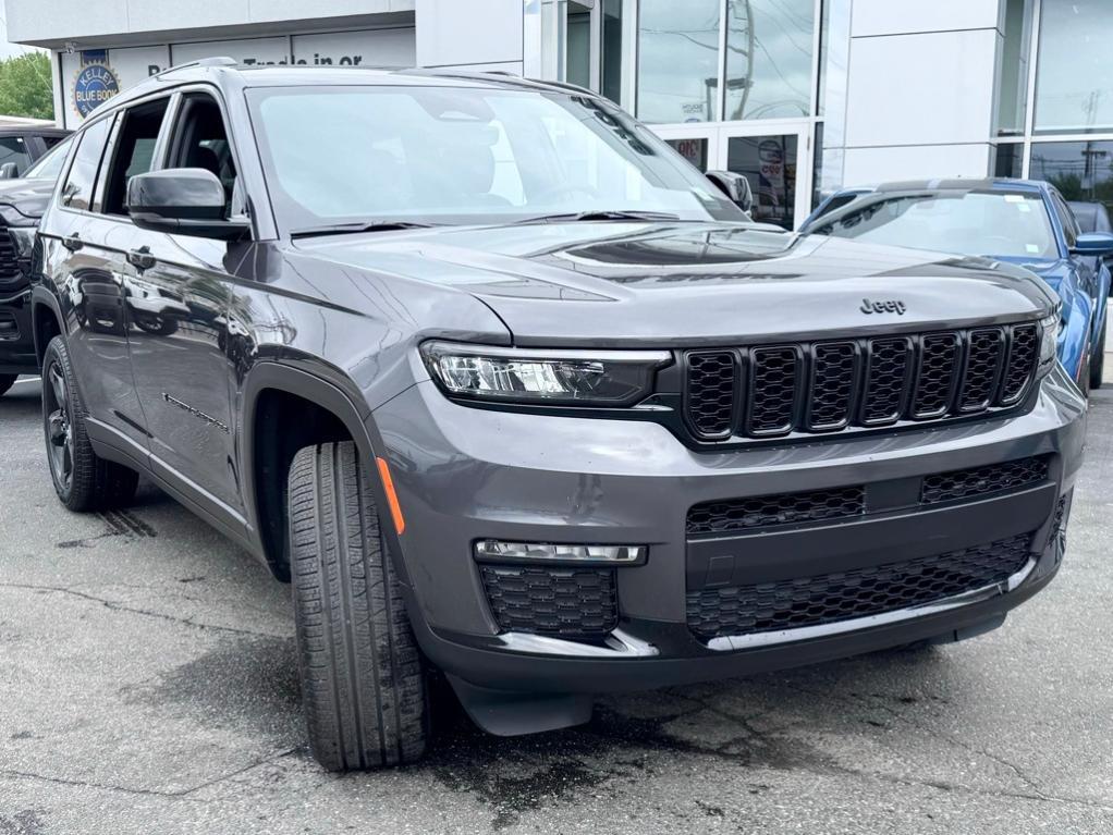 new 2025 Jeep Grand Cherokee L car, priced at $51,762