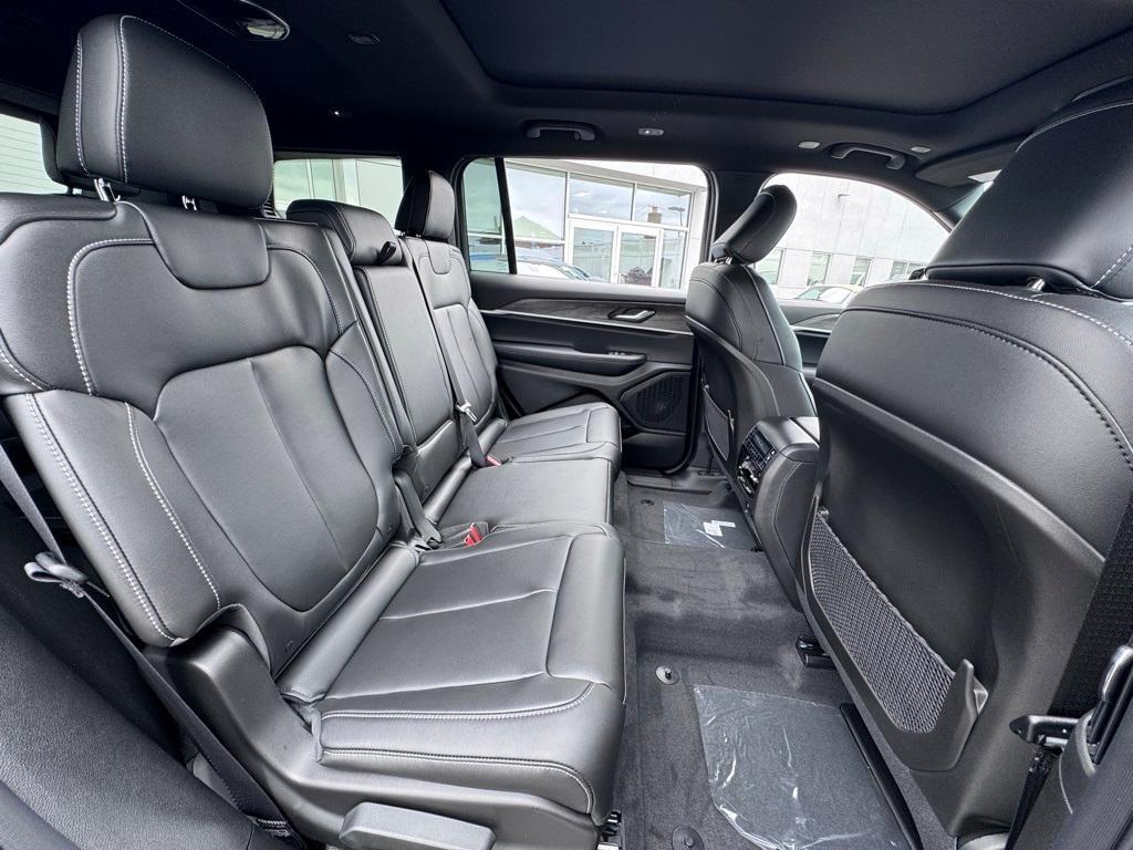 new 2025 Jeep Grand Cherokee L car, priced at $51,762