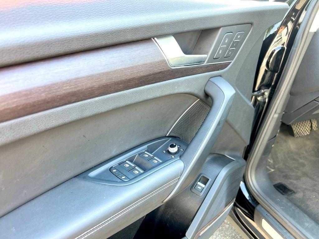 used 2021 Audi Q5 car, priced at $25,750