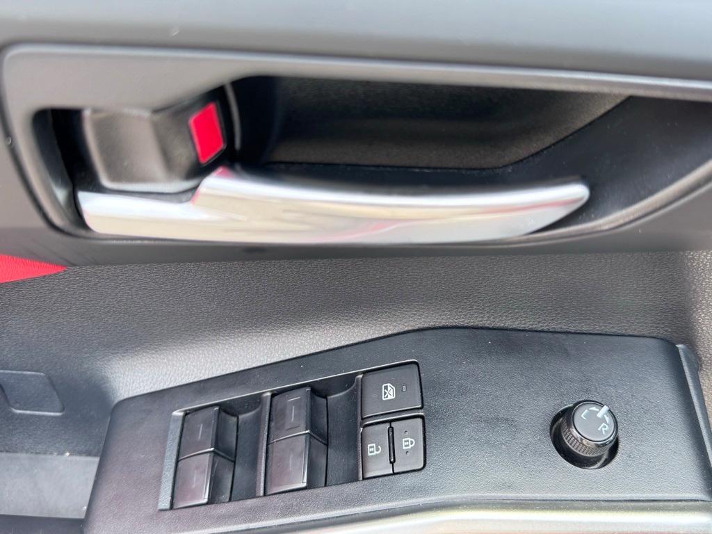 used 2023 Toyota Highlander car, priced at $39,850