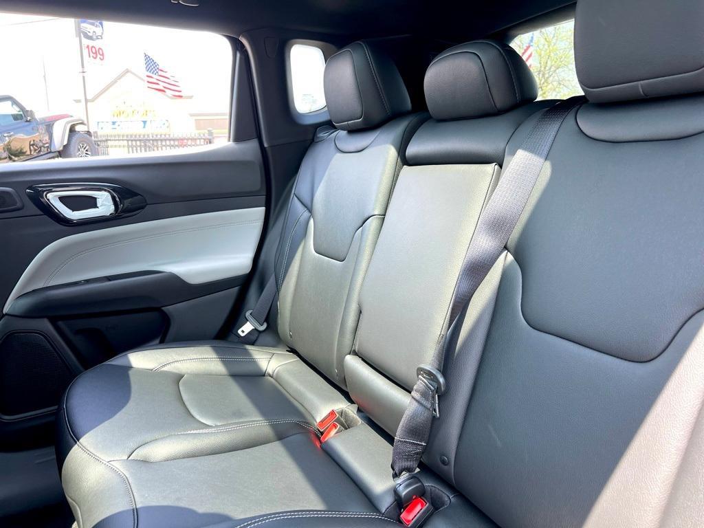 new 2025 Jeep Compass car, priced at $33,358