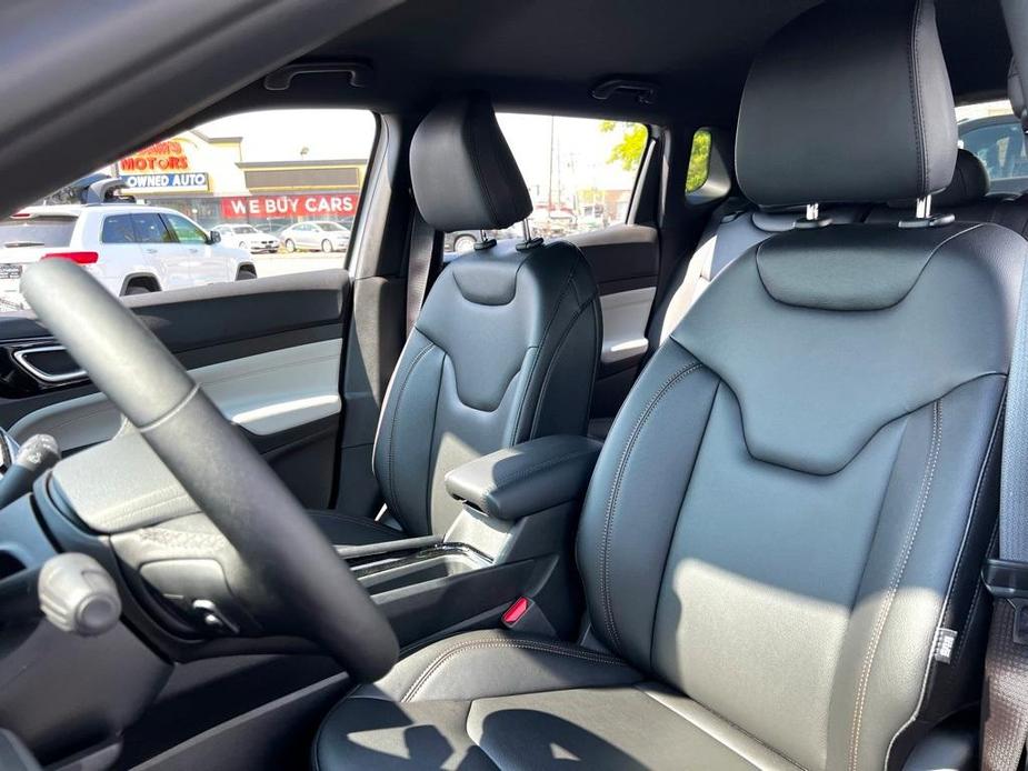 new 2024 Jeep Compass car, priced at $27,450