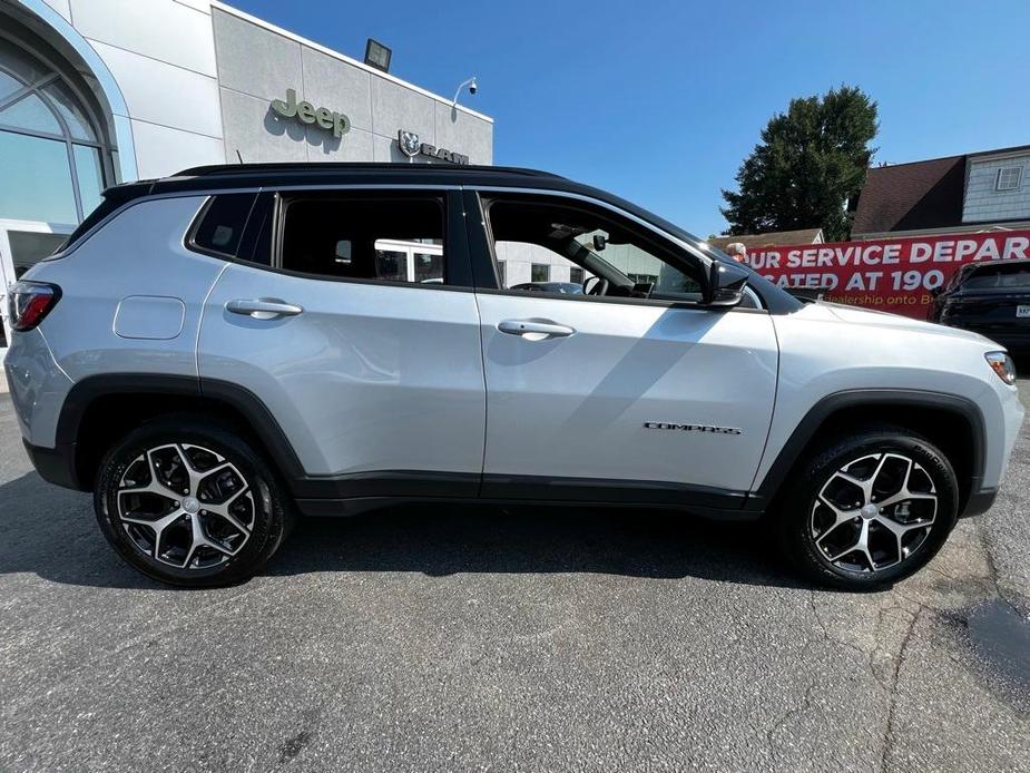 new 2024 Jeep Compass car, priced at $27,450