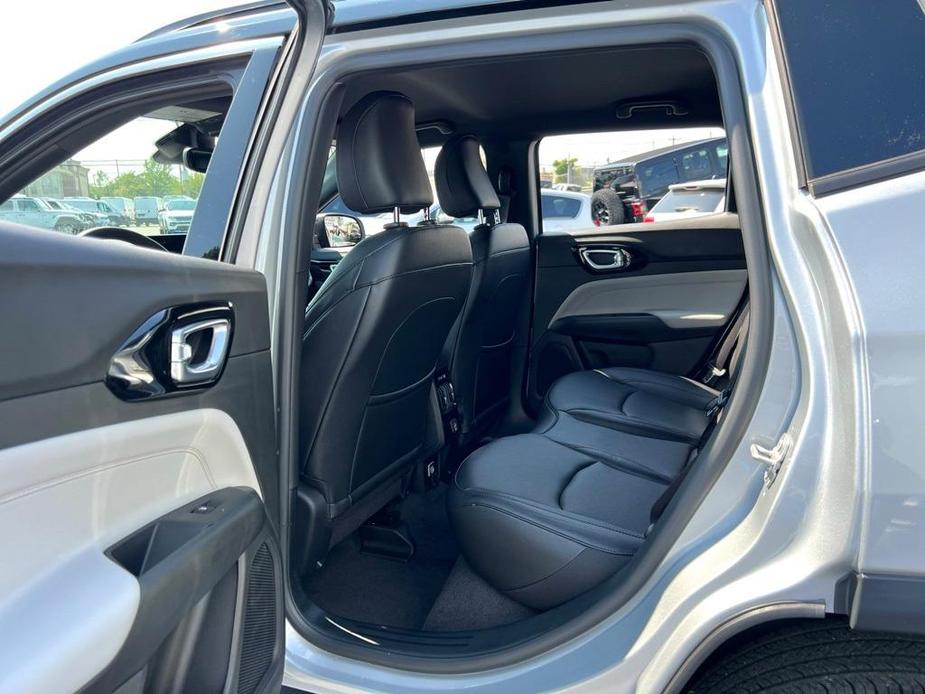 new 2024 Jeep Compass car, priced at $27,450