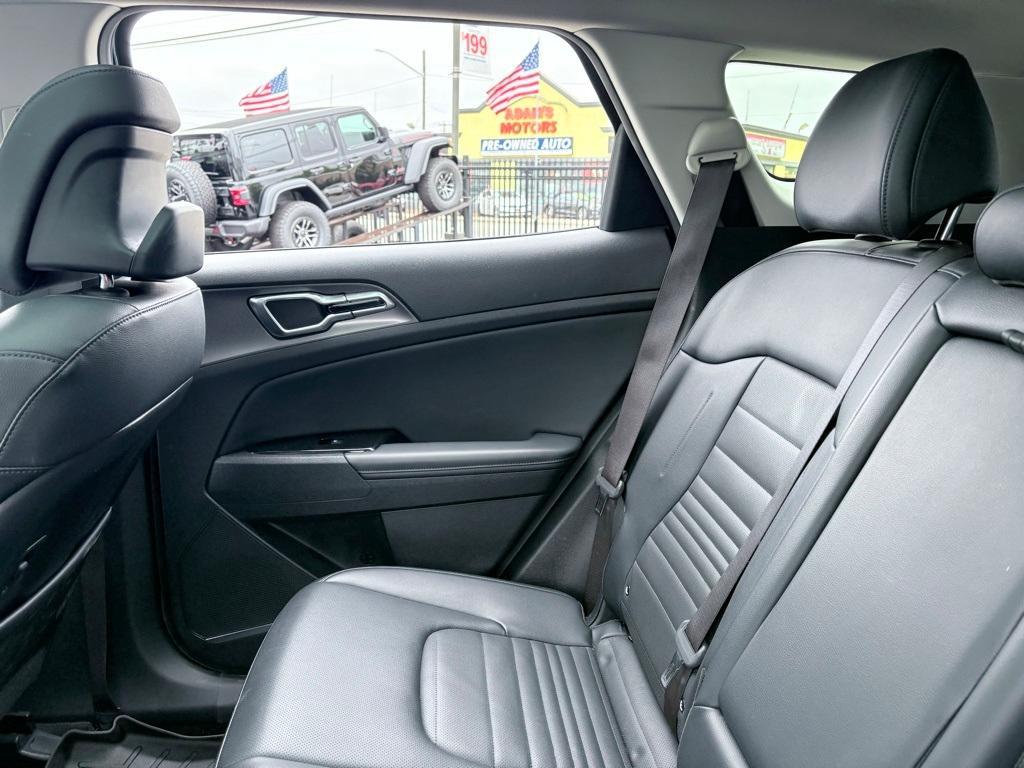 used 2023 Kia Sportage Hybrid car, priced at $25,850