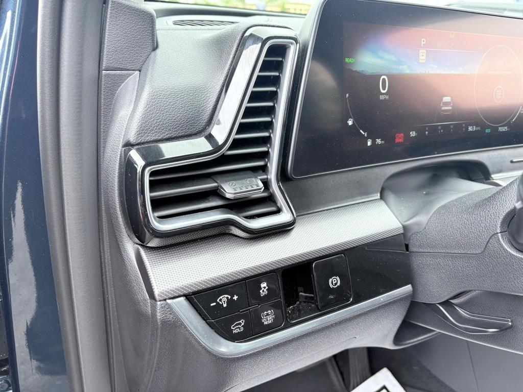 used 2023 Kia Sportage Hybrid car, priced at $25,850