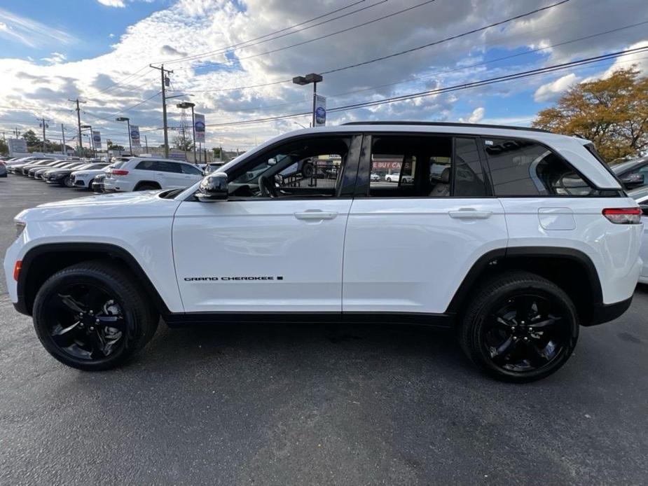 new 2025 Jeep Grand Cherokee car, priced at $43,350