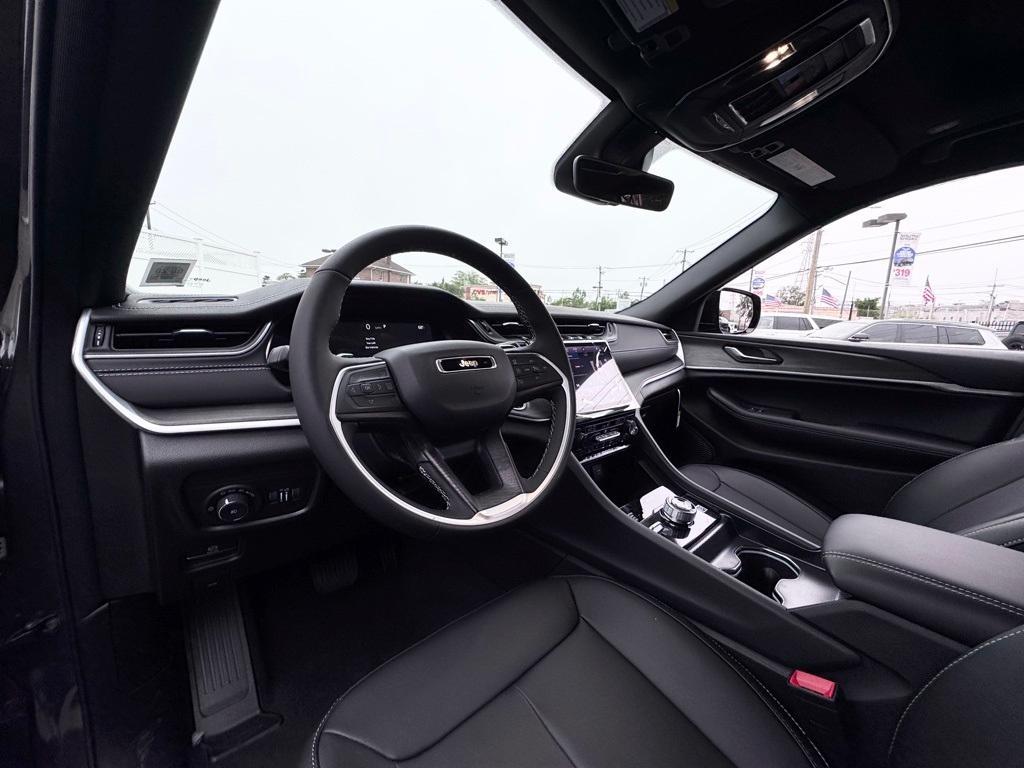 new 2025 Jeep Grand Cherokee L car, priced at $46,950