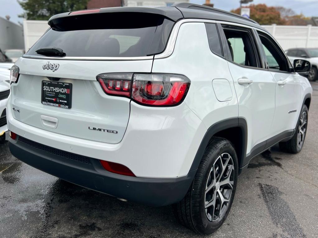 new 2024 Jeep Compass car, priced at $26,450