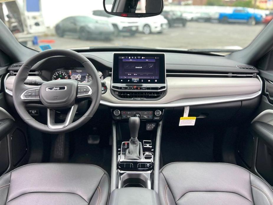 new 2024 Jeep Compass car, priced at $26,450