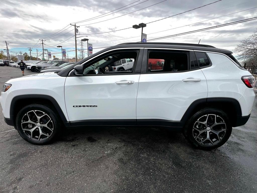 new 2024 Jeep Compass car, priced at $26,450