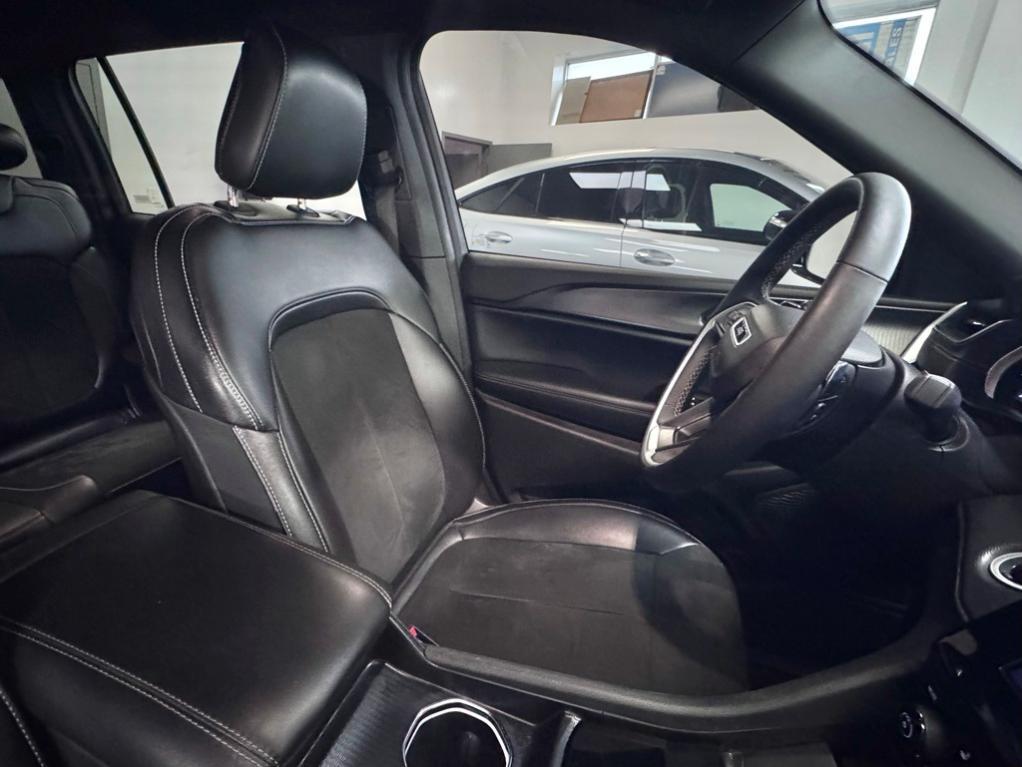 used 2024 Jeep Grand Cherokee L car, priced at $23,850