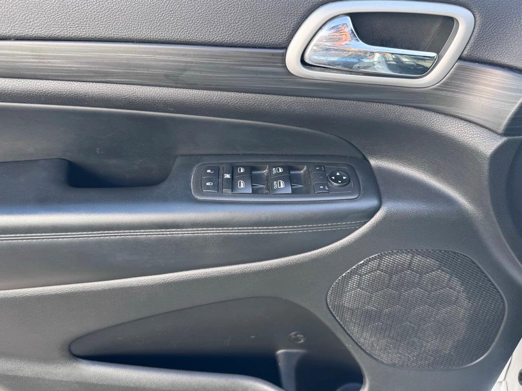 used 2021 Jeep Grand Cherokee car, priced at $23,850