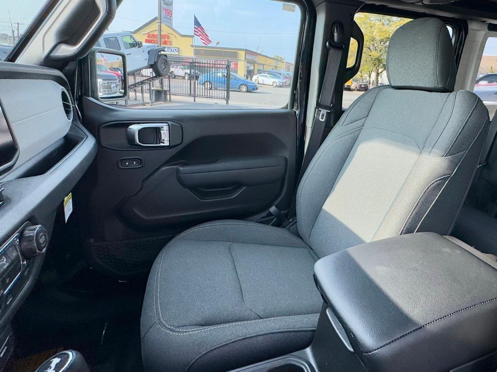 new 2025 Jeep Wrangler car, priced at $49,965