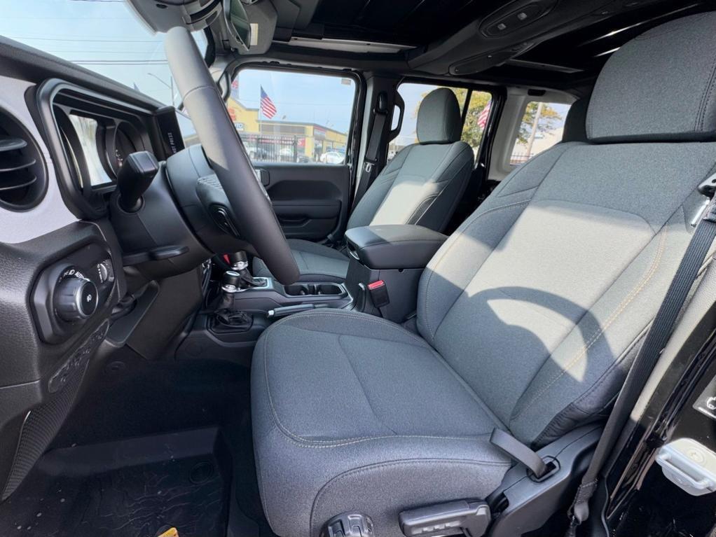 new 2025 Jeep Wrangler car, priced at $49,965