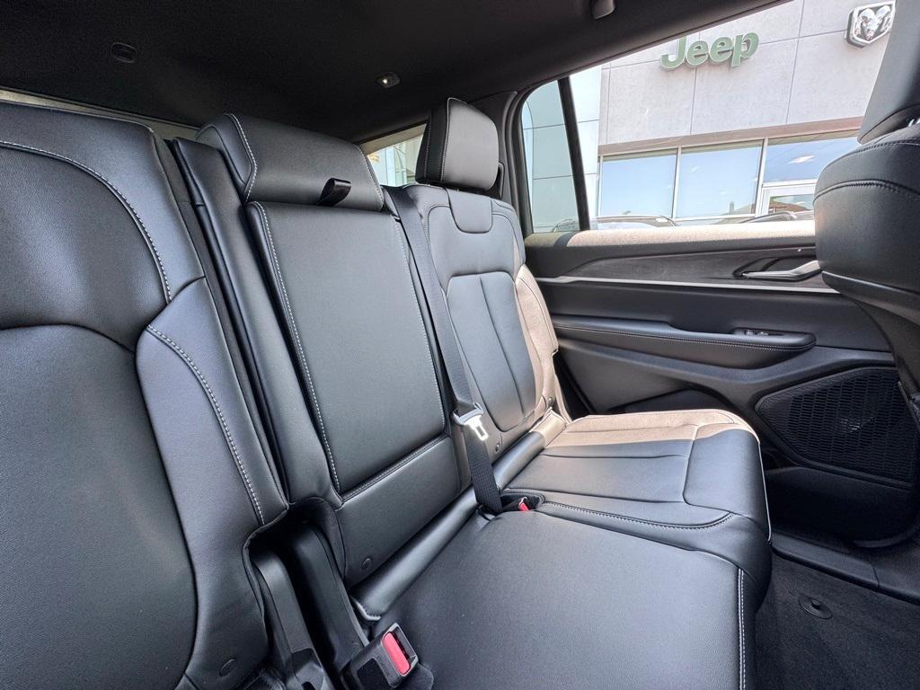 new 2025 Jeep Grand Cherokee L car, priced at $51,167