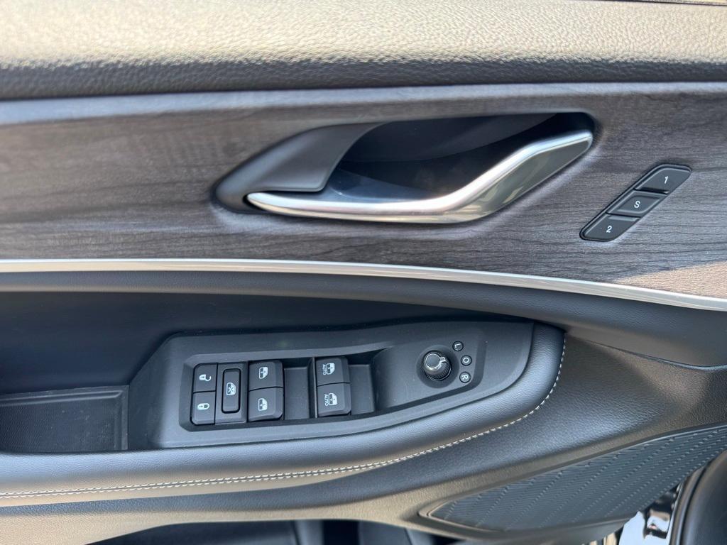 new 2025 Jeep Grand Cherokee L car, priced at $51,167
