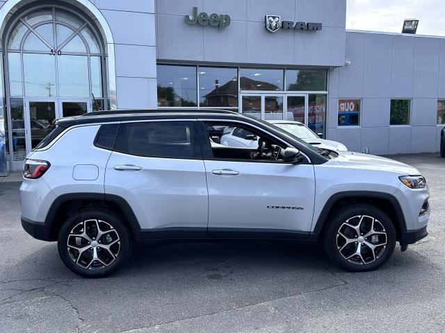 new 2024 Jeep Compass car, priced at $27,450