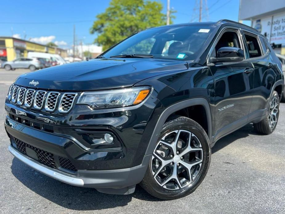 new 2024 Jeep Compass car, priced at $26,450