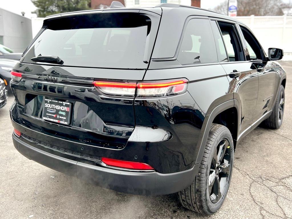 new 2025 Jeep Grand Cherokee car, priced at $45,950