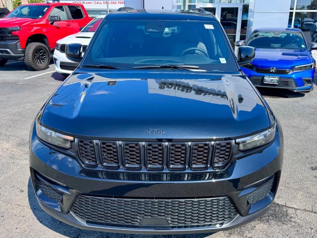 new 2025 Jeep Grand Cherokee car, priced at $50,910