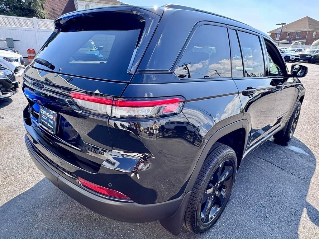 new 2025 Jeep Grand Cherokee car, priced at $50,910