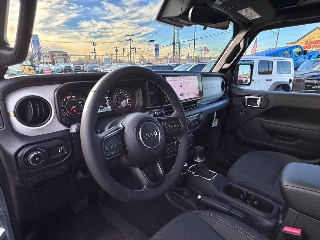 new 2025 Jeep Wrangler car