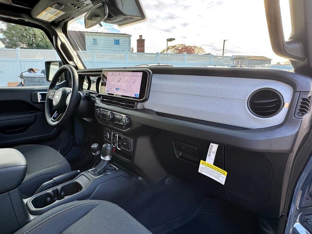 new 2025 Jeep Wrangler car